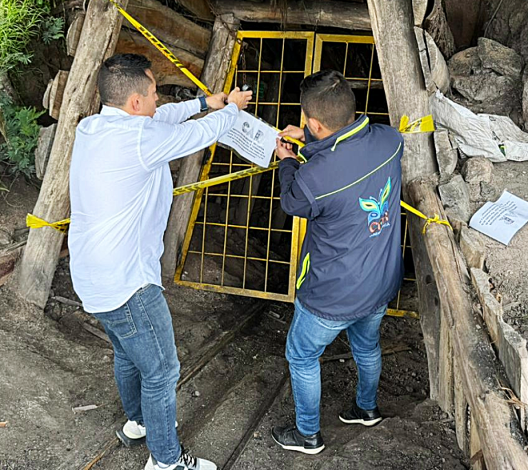 CAR detiene actividad de explotación de carbón en Suesca